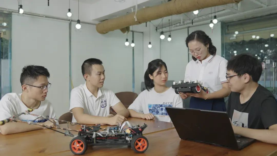 17a823f7015b4e3487a299b6c4e27208.png 17a823f7015b4e3487a299b6c4e27208.png