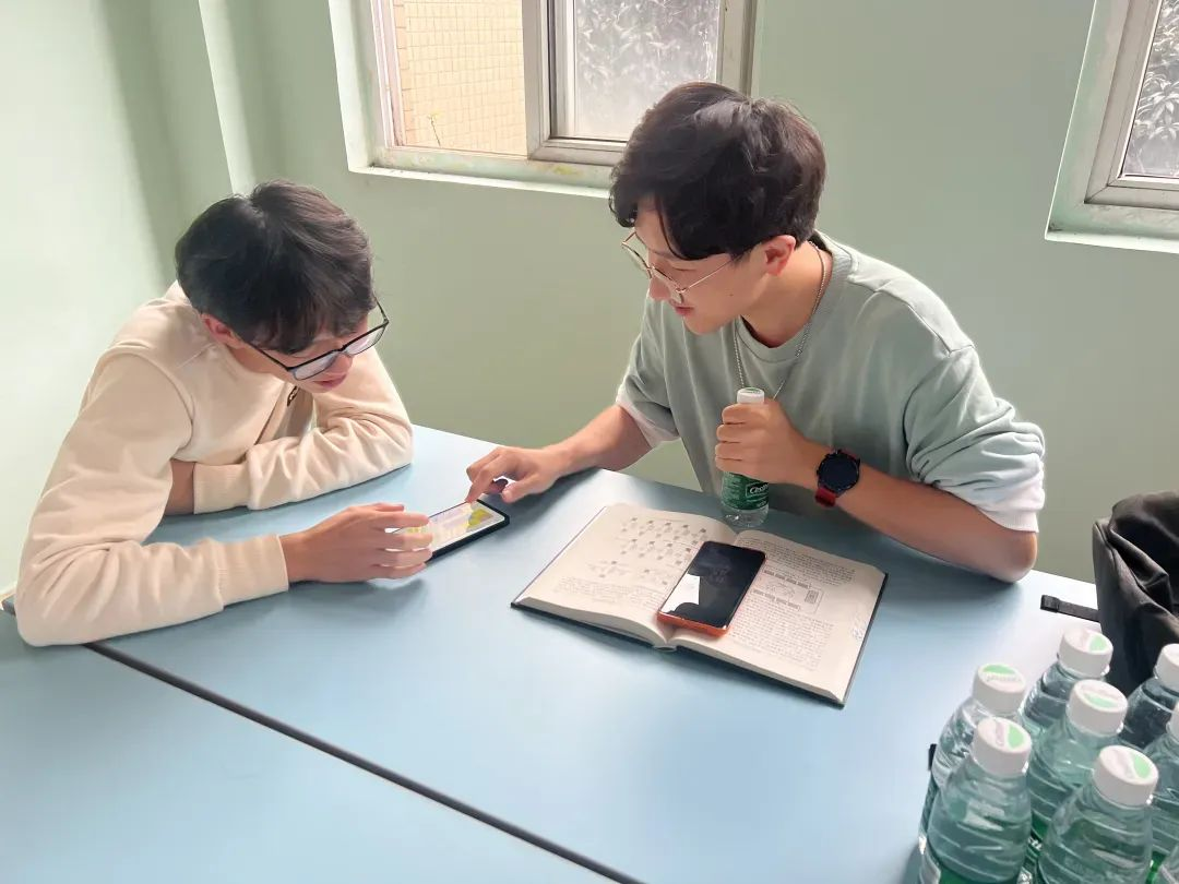 95ea20073b7745909f55d02ee6a3d036.png 95ea20073b7745909f55d02ee6a3d036.png